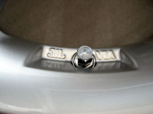 BMW611.jpg